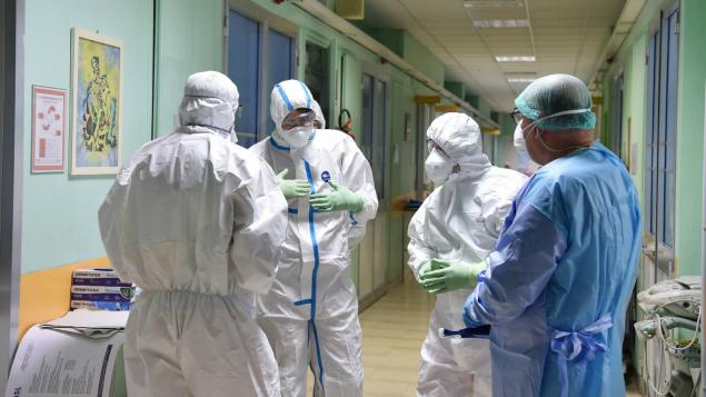 Bokeria Kliniği'nde 19 yaşında ortak enfekte bir kadın doğum yaptıktan sonra öldü.