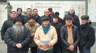 sumcho6b2zo8ivu.jpg