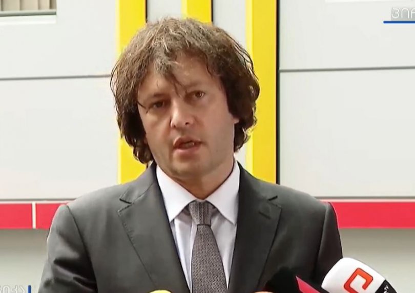 2026/09/18/afnwt92te7vr8lr.jpg